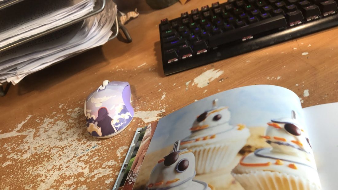 BB eight cupcakes